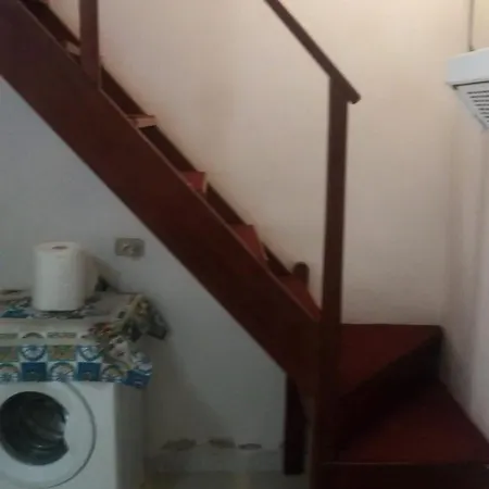 Casa Del Vicolo דירה קאנטו